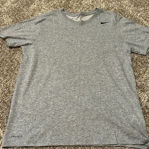 Men’s, size large, gray Nike Dri-Fit t-shirt